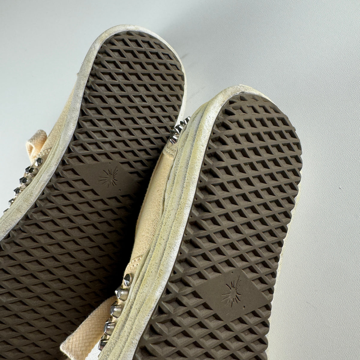 Maison Mihara Yasuhiro Beige Studded Baker (EU 38)