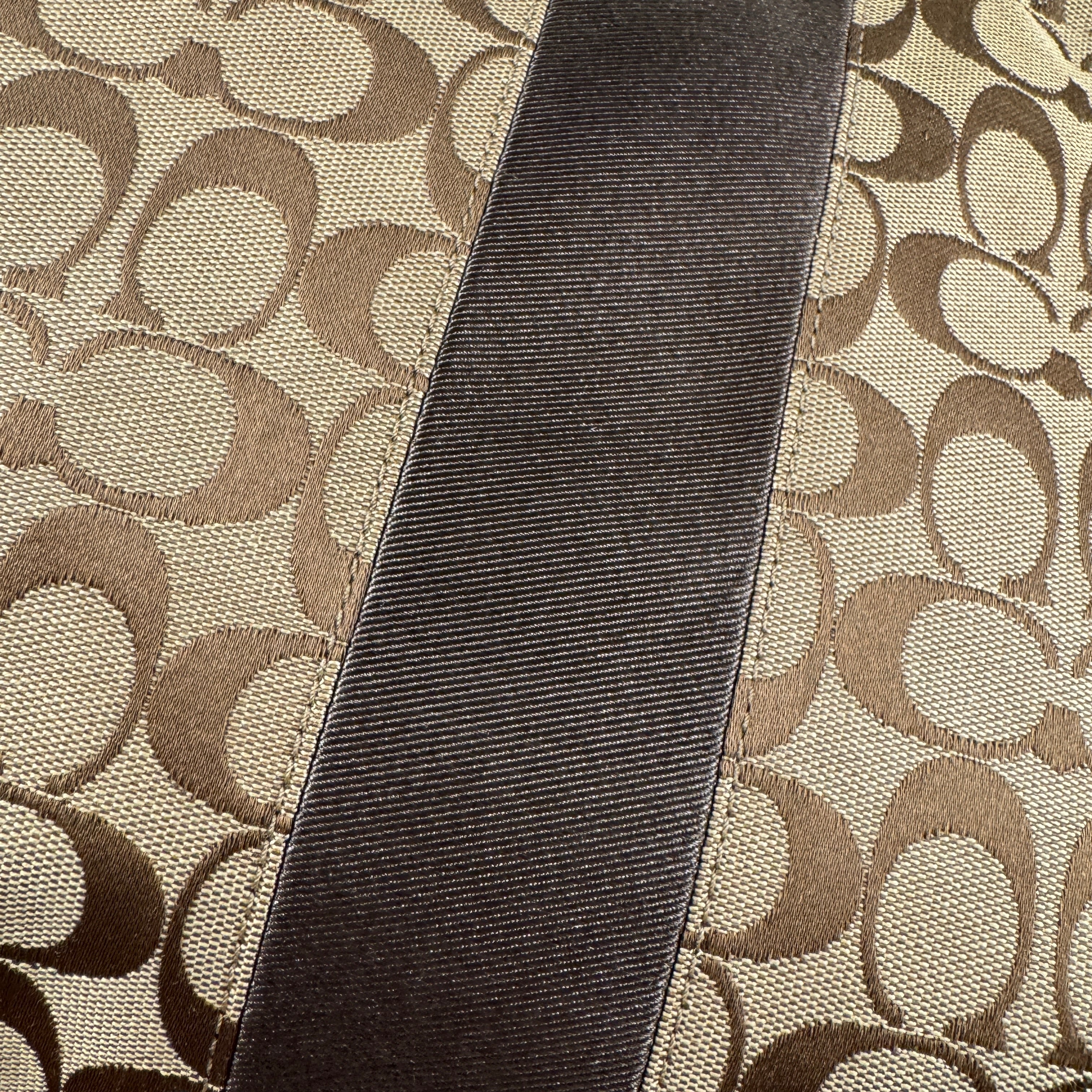 Coach Signature Shoulder Bag