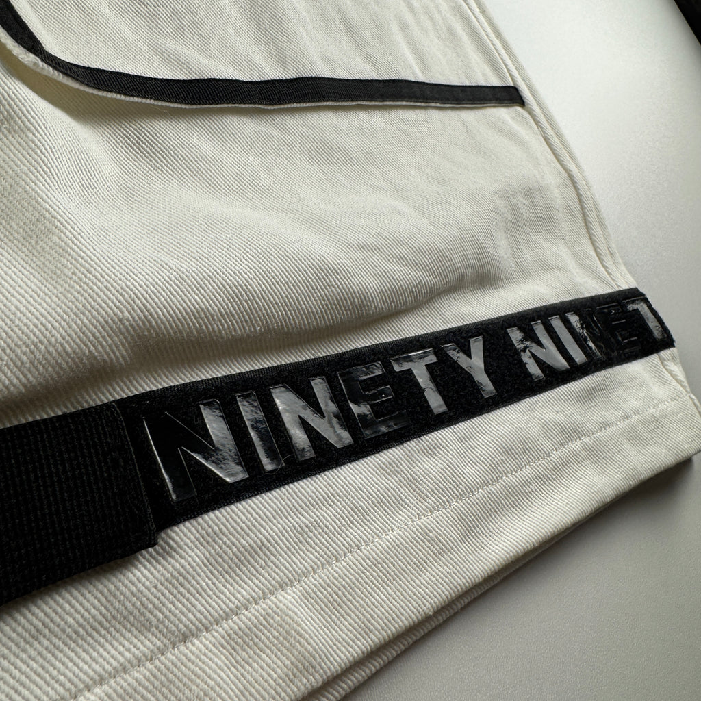 9090 Oversized White Cargo Short (L)