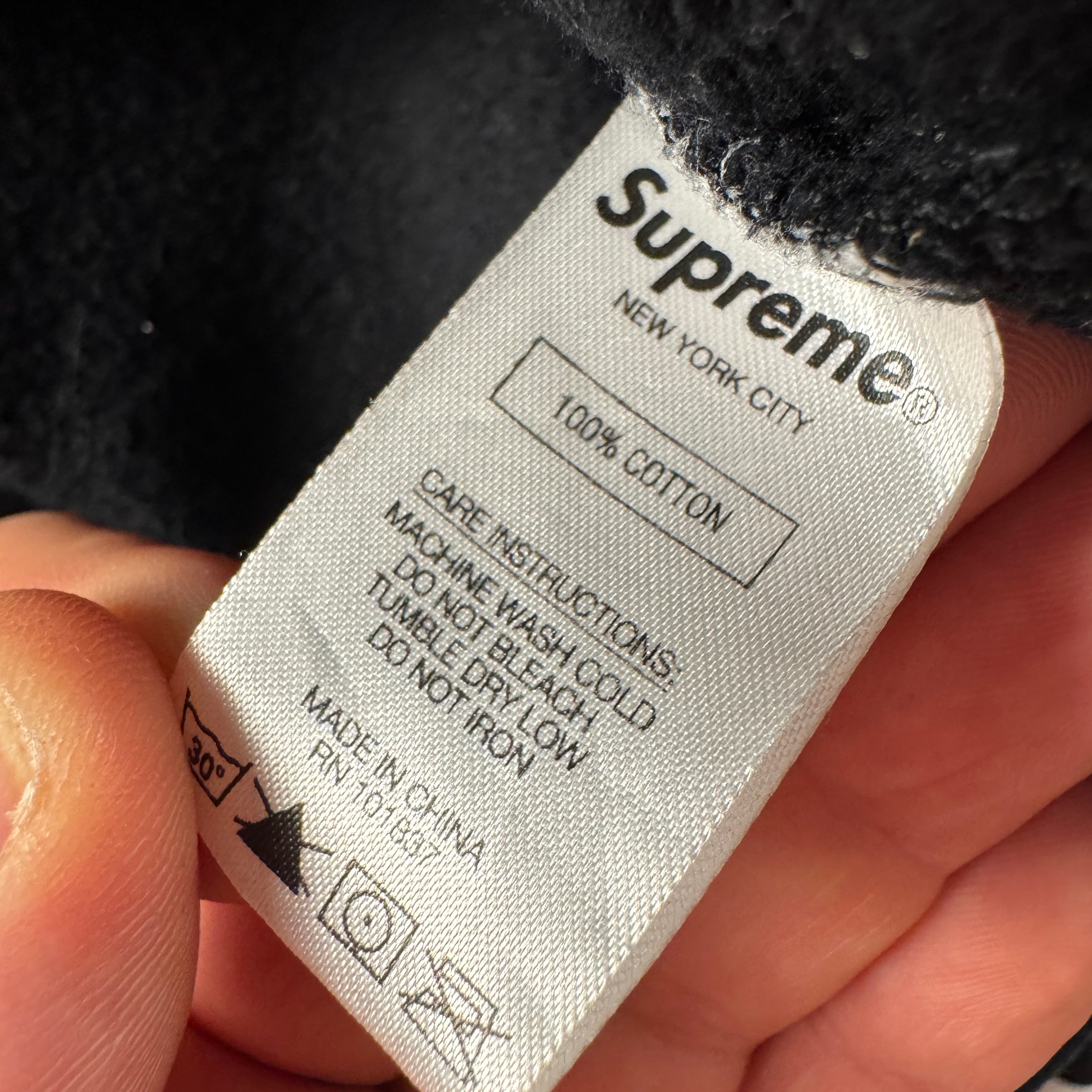 Supreme Piping 1/4 Zip Black Sweater (L)