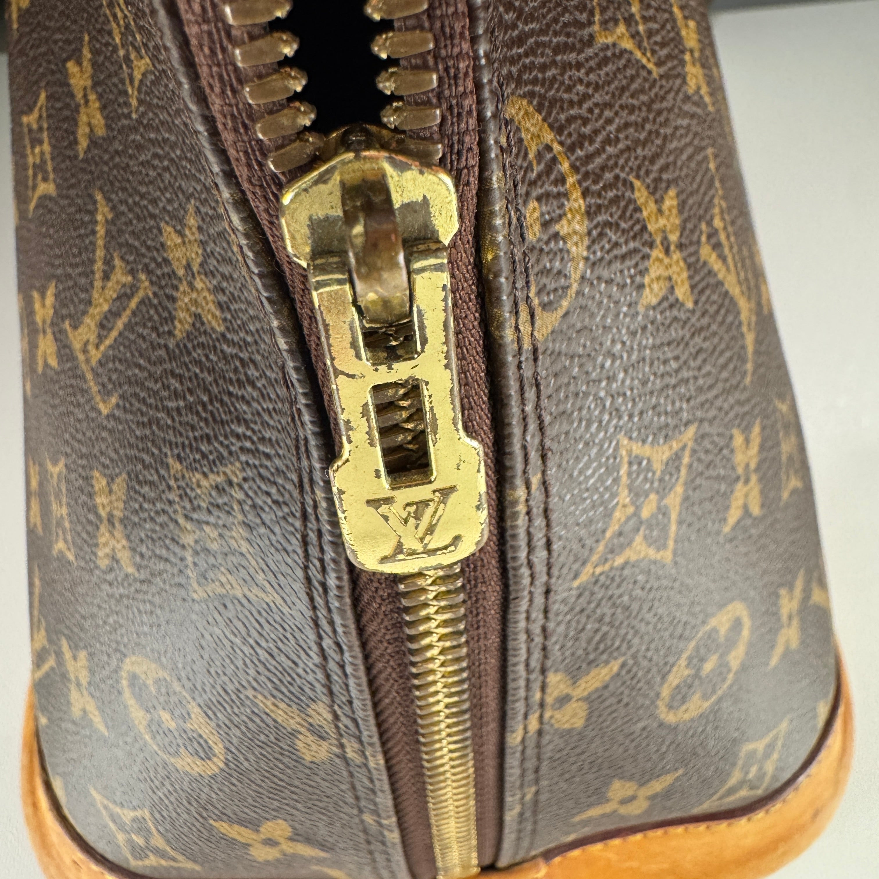 Louis Vuitton Alma Monogram PM