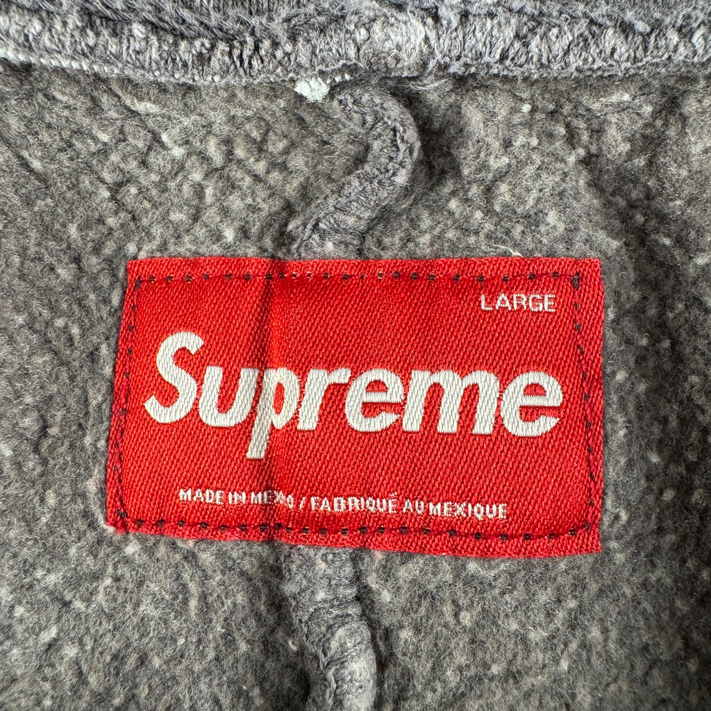 Supreme Small Box Logo Charcoal Grey Short (L)