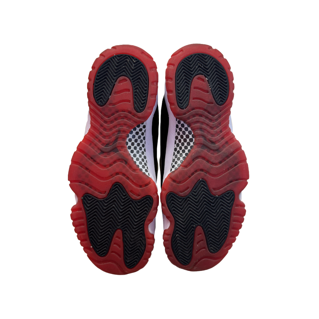 Jordan 11 Bred "2019" (US9.5 / EU43) 8.5