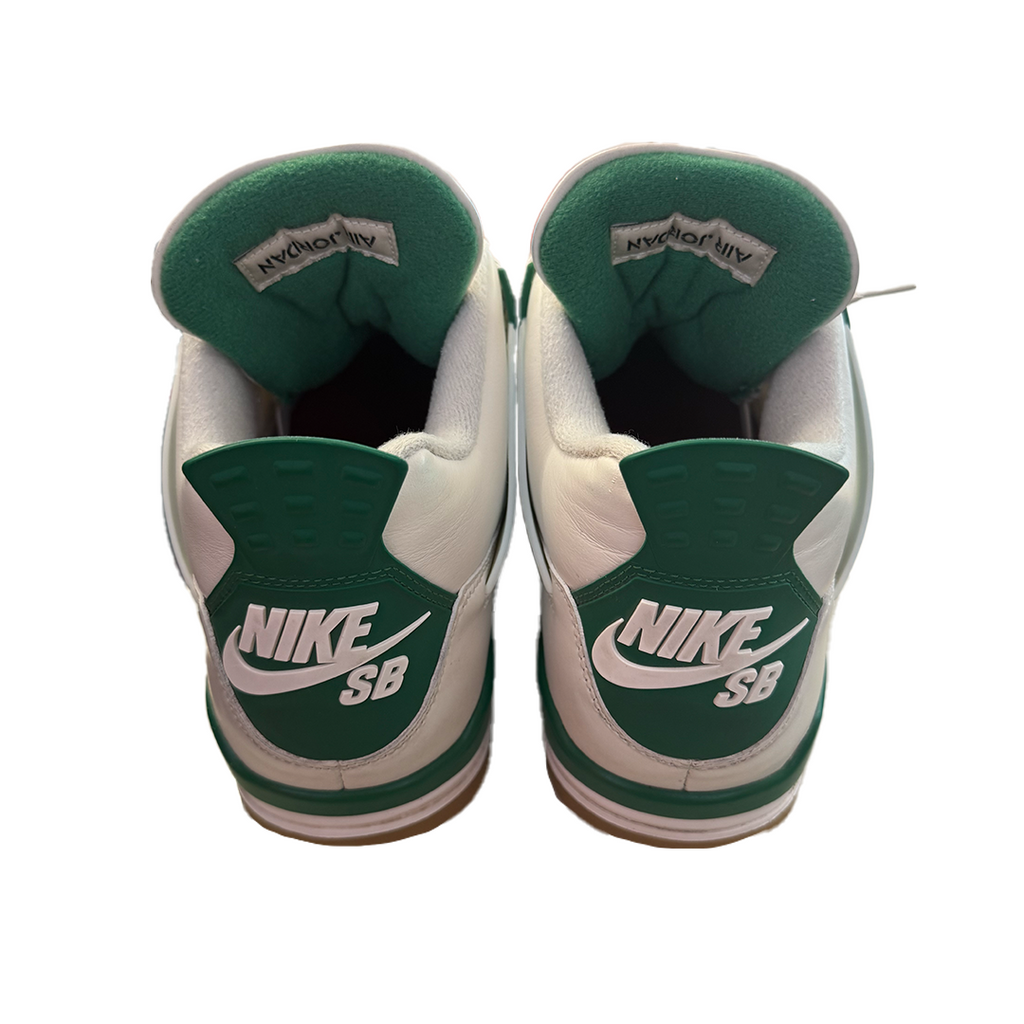 Jordan 4 SB Pine Green (US10 / EU44) - 8.5/10