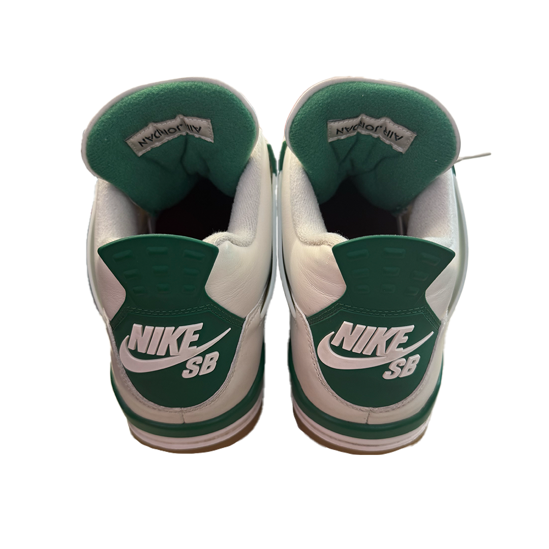 Jordan 4 SB Pine Green (US10 / EU44) - 8.5/10