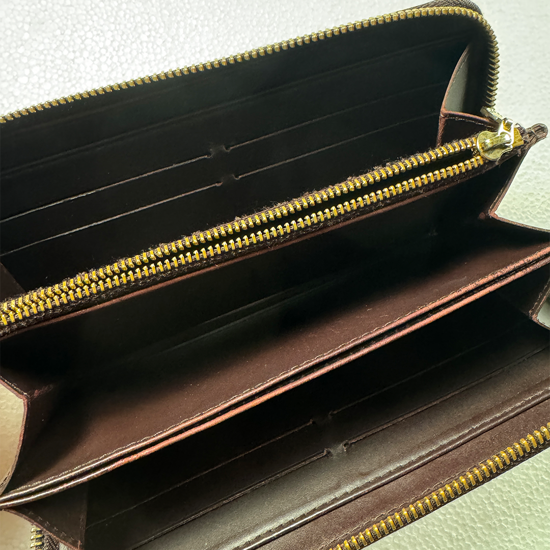 Louis Vuitton Monogram Verni Zippy Wallet