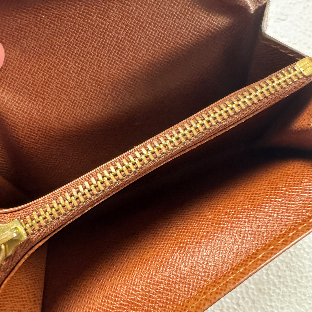 Louis Vuitton Porte Monnaie Zip Monogram Bifold Wallet