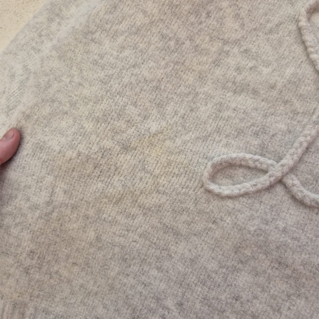 More Money Logo White Knit Sweater (M)