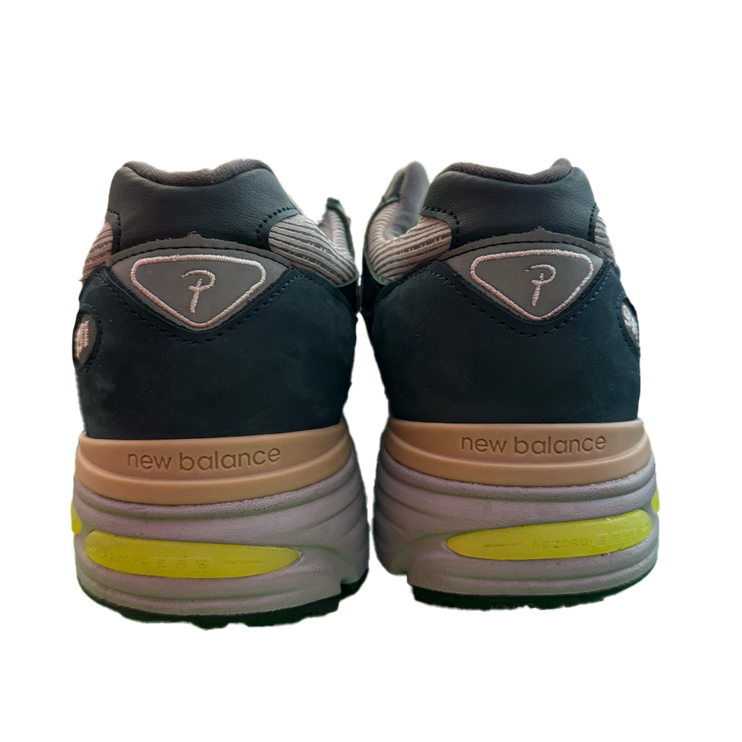 Patta x New Balance 991v2 (US10 - EU44) - 9/10