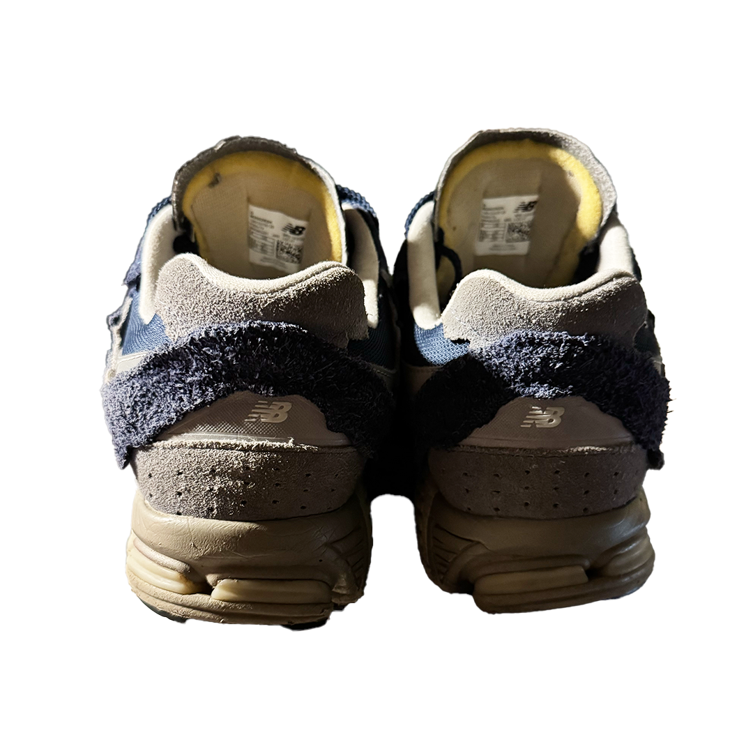 New Balance 2002R Protection Pack Navy (US9 - EU42.5) - 8/10