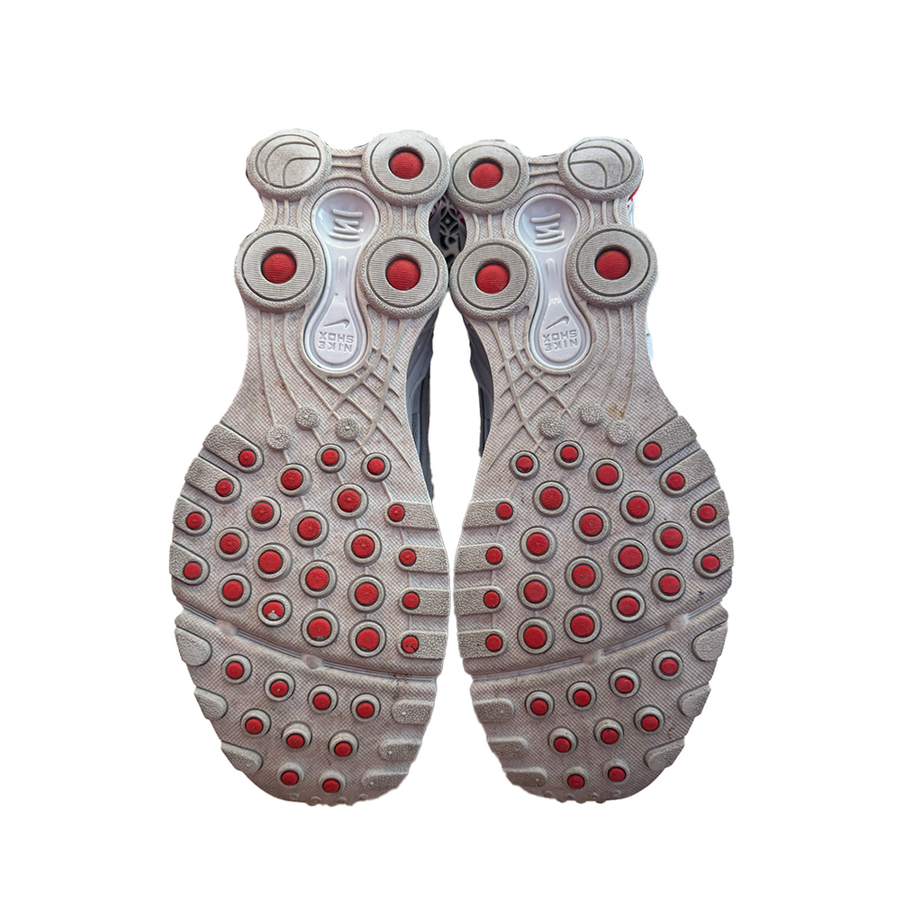 Shox x Supreme White (US8 / EU41) - 8.5/10