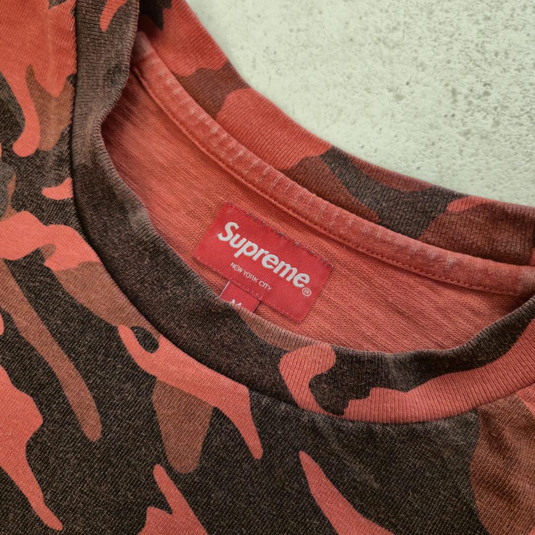 Supreme Red Camo Tee (M)