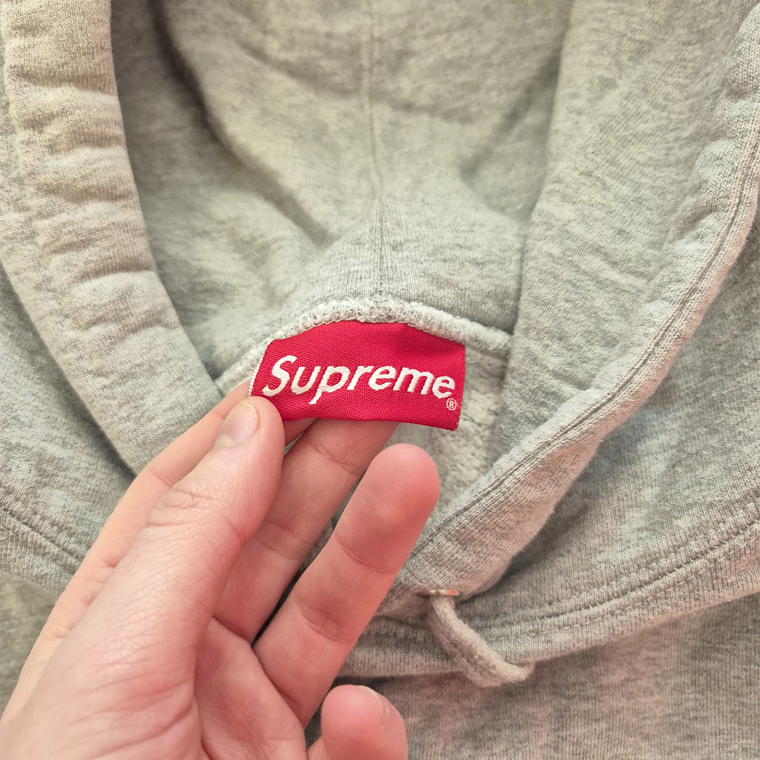 Supreme Metal Eyelet Hole Grey Hoodie (M)