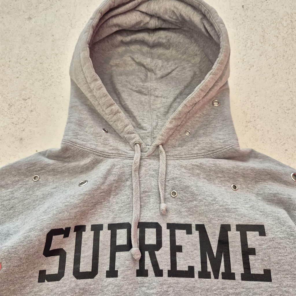 Supreme Metal Eyelet Hole Grey Hoodie (M)