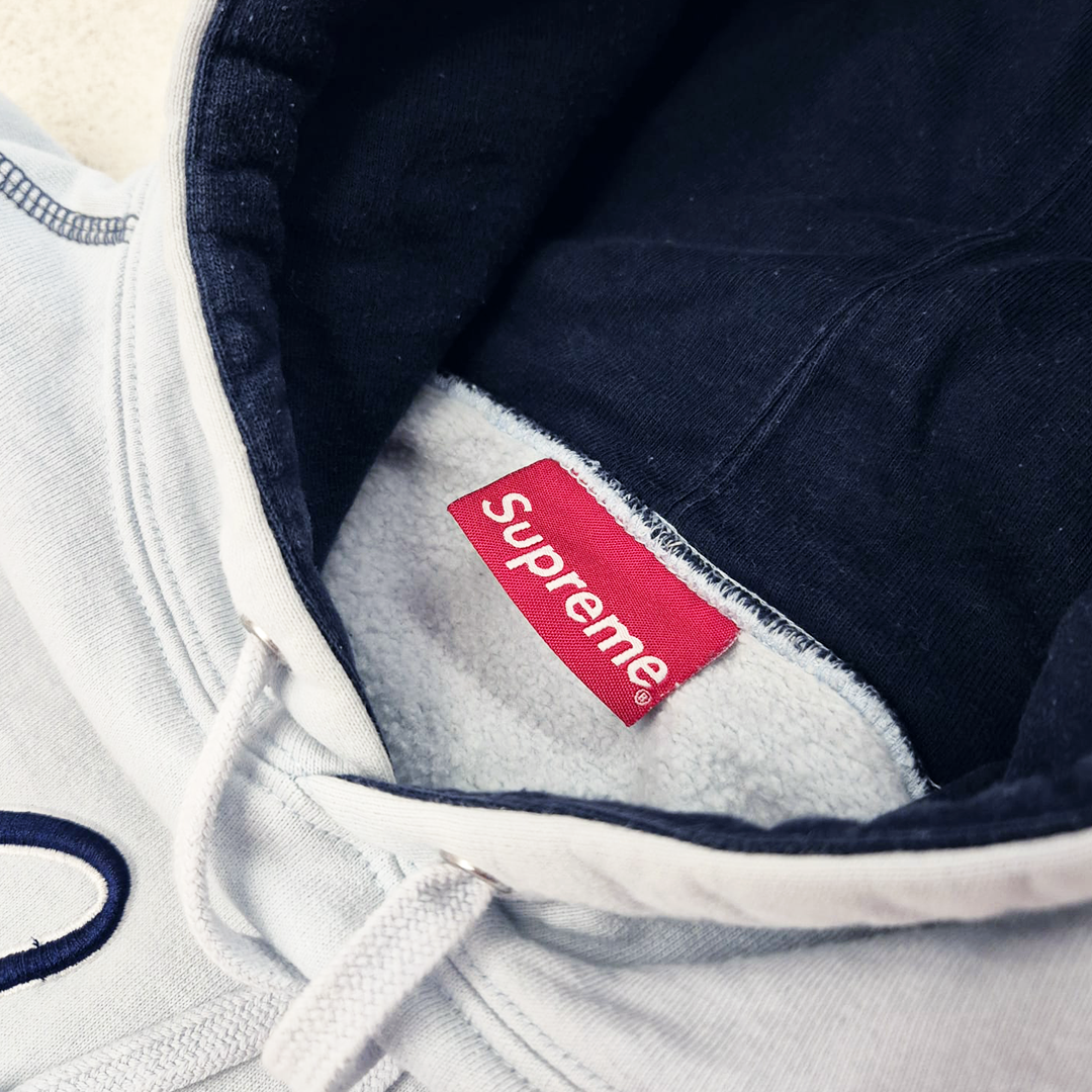 Supreme Contrast Embroidered White Hoodie (M)