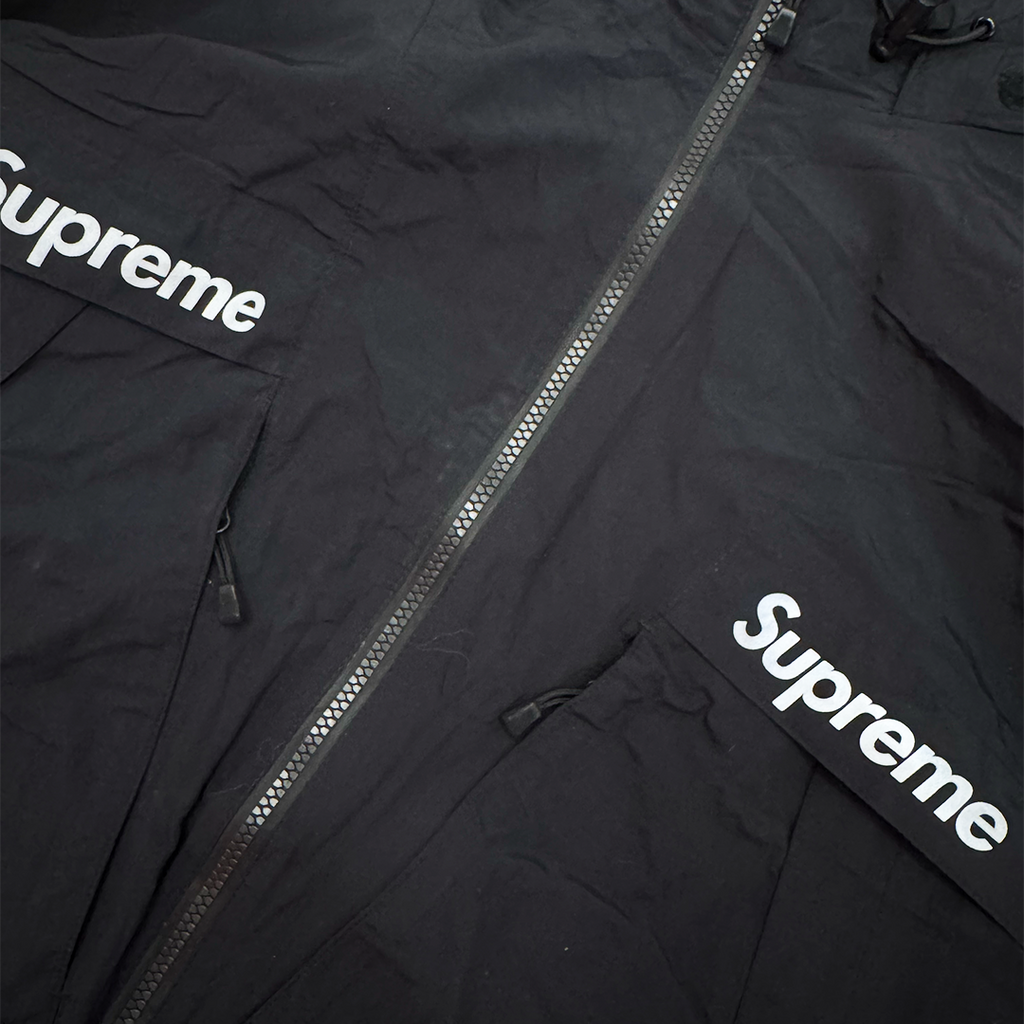 Supreme Reflective Logo Triple-Layer Waterproof Black Jacket (L)
