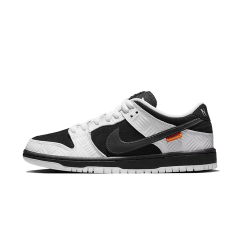 Dunk Low SB Tightbooth