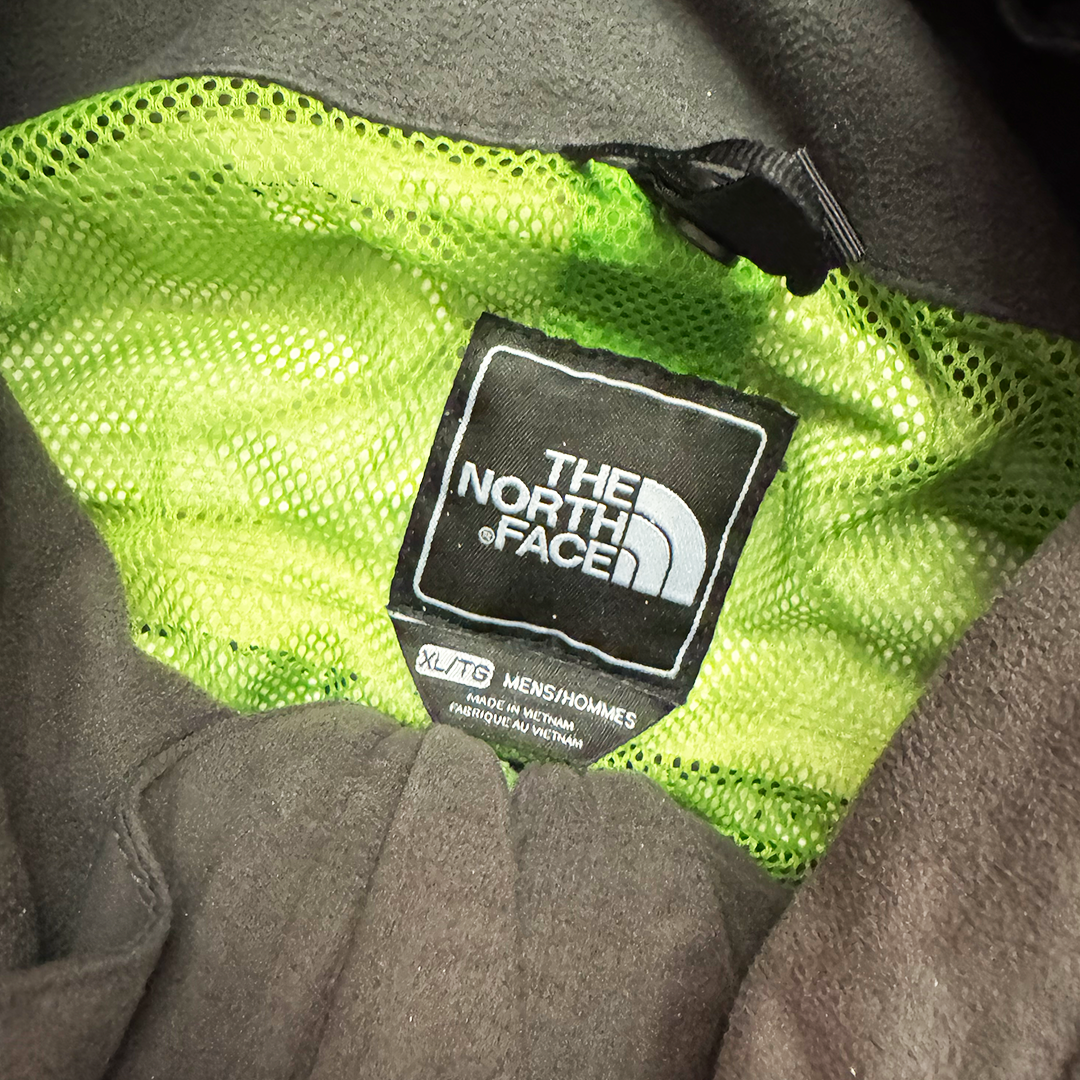 TNF Hyvent Black Jacket (XL)