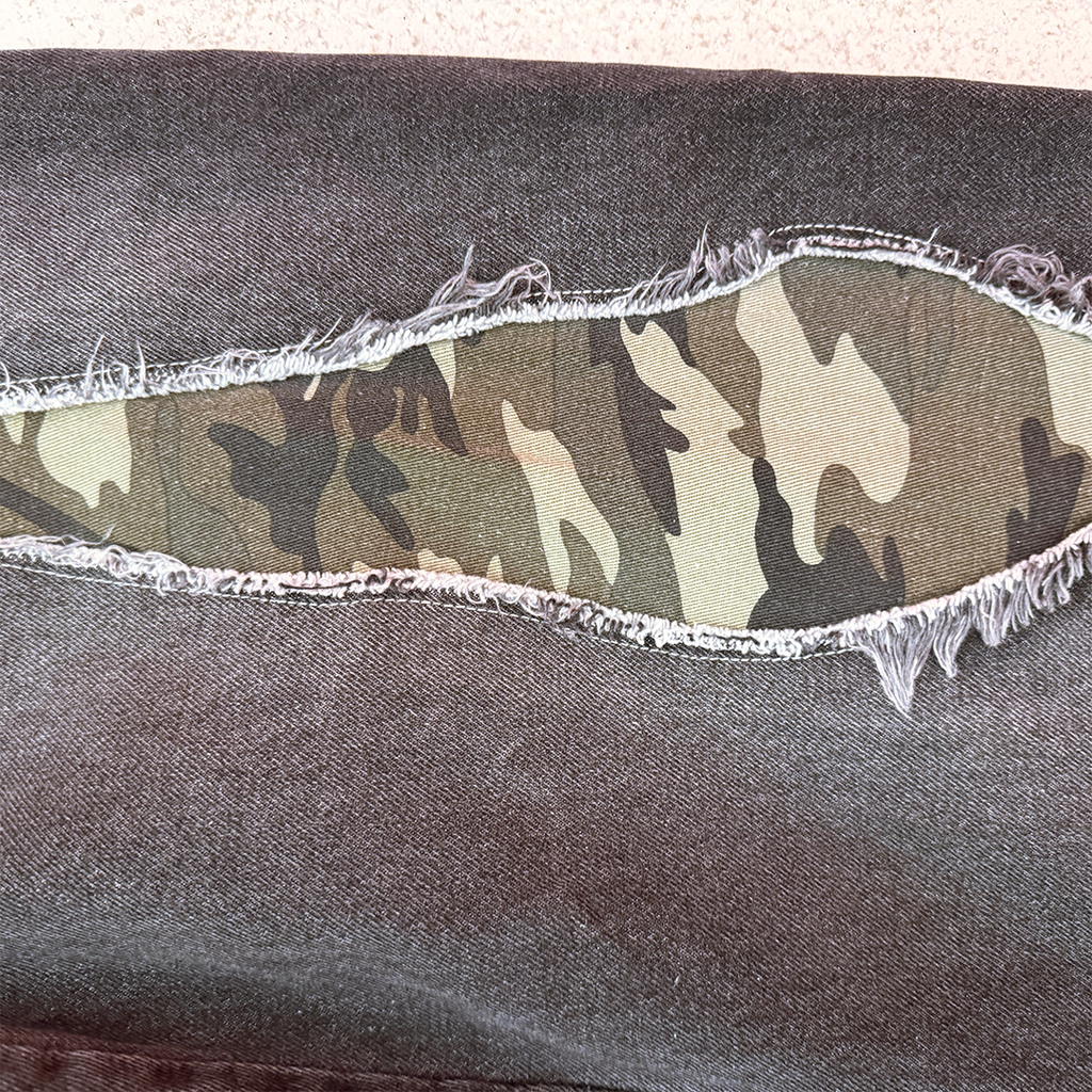 Younger Song Camo Patch Pants (S)