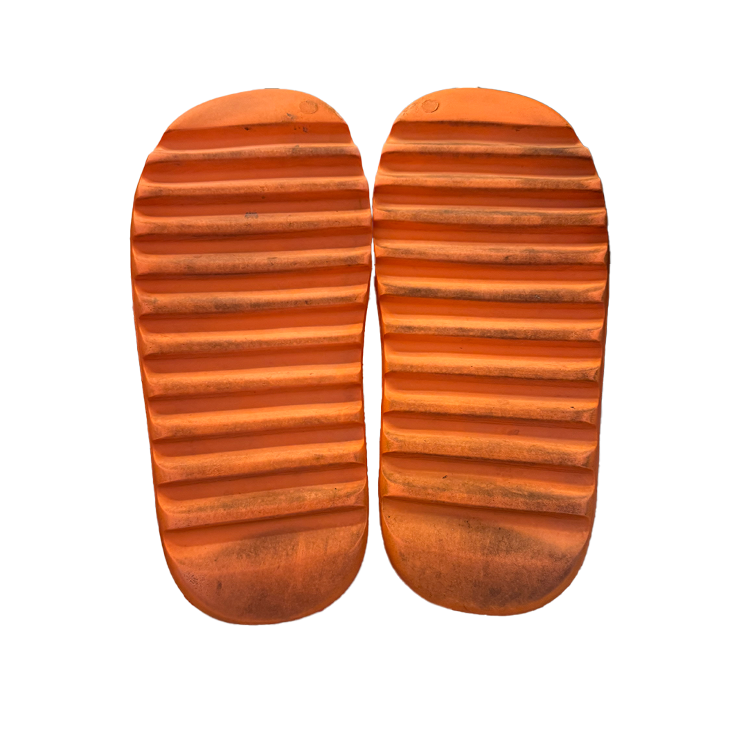 Yeezy Slide Enflamme (US8 - EU42) - 7.5/10