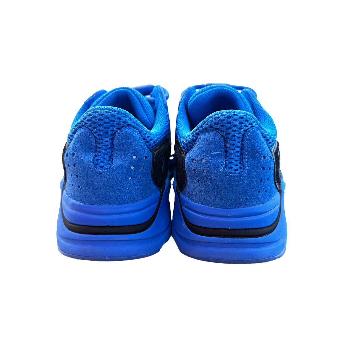 Yeezy 700 Hi-Res Blue (US9.5 / EU43 1/3) - 9/10
