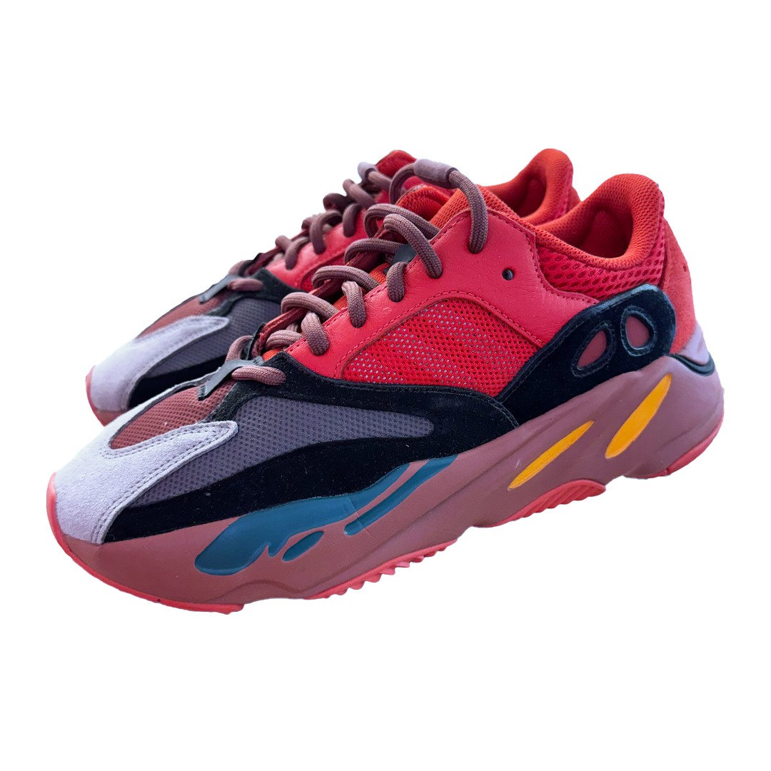 Yeezy 700 Hi-Res Red (US9.5 / EU43 1/3) - 9/10
